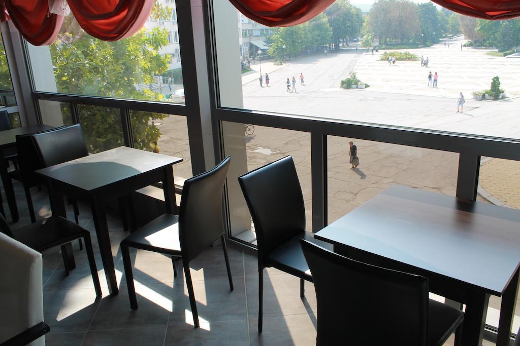 Hotel Mizia ทาร์โกวิชเต ภายนอก รูปภาพ
